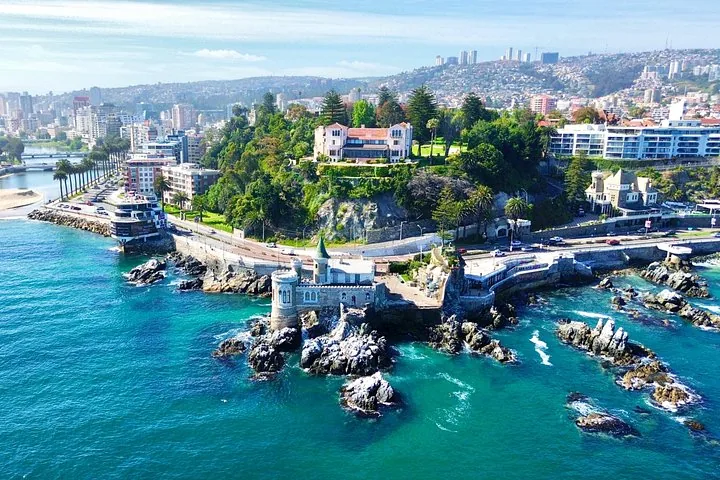 Aerial view of the Viña del Mar shore with a small castle on rocks